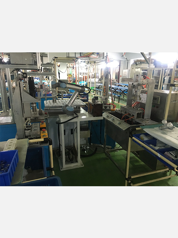 Faucet assembly faucet manipulator type automatic assembly test U-line